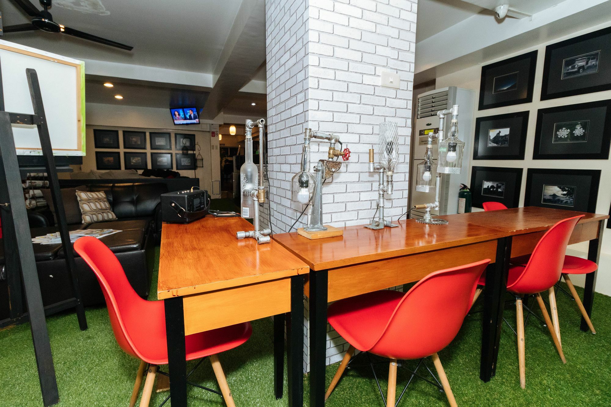 Reddoorz @ Amorsolo Makati Makati City Exterior foto